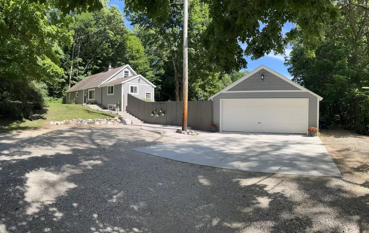 Mattawan, MI 49071,25945 County Road 375