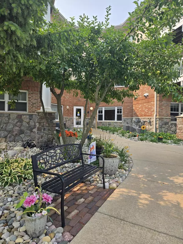 301 N Lake Street #104, Cadillac, MI 49601