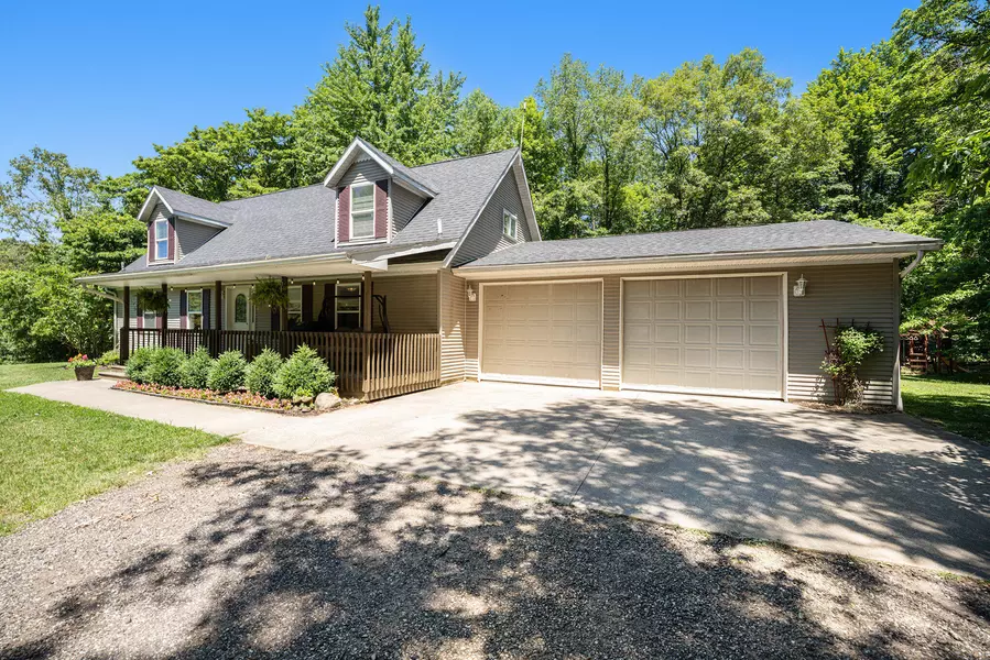 11803 Hoffman Road, Three Rivers, MI 49093