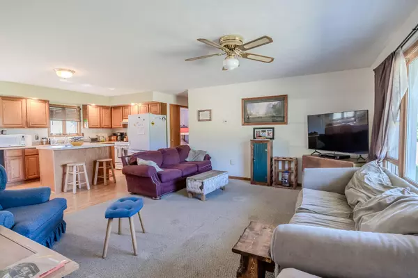 Kent City, MI 49330,15138 Barber Creek Avenue