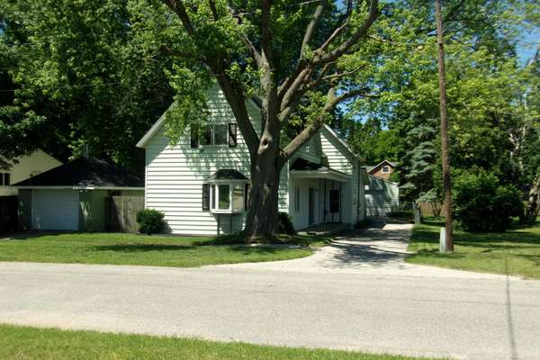 1212 24th Street, Manistee, MI 49660