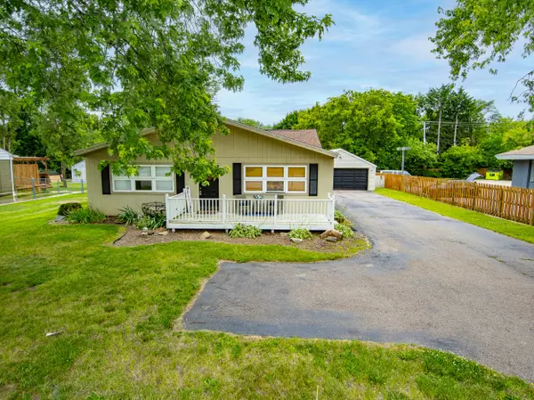 5411 Sashabaw Road, Clarkston, MI 48346