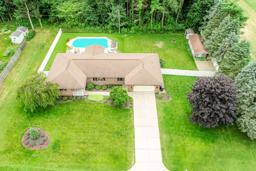 3888 Linke Road, Bridgman, MI 49106