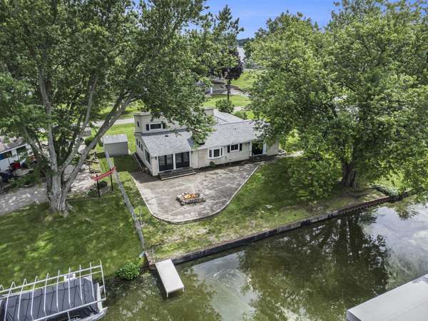 822 Whistler Drive, Quincy, MI 49082