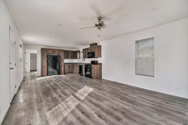 Edwardsburg, MI 49112,69205 Garver Lake Road #110