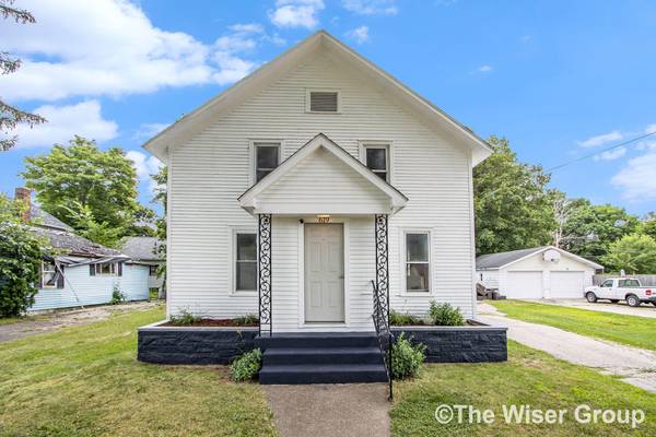 619 Maple Street, Three Rivers, MI 49093