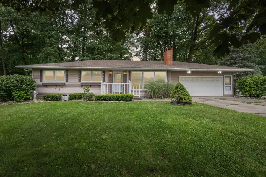 1238 Greenwood Drive, Tekonsha, MI 49092