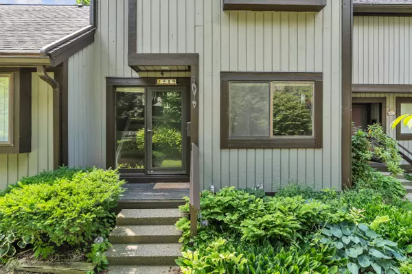 Brighton, MI 48116,519 Carberry Hill