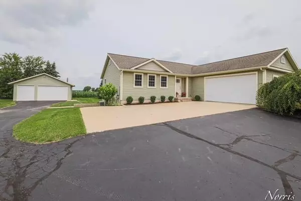 7 Summerwyn SE Drive, Caledonia, MI 49316