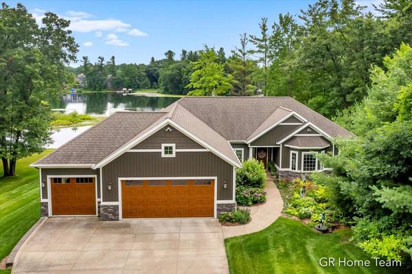 13050 Horseshoe Lake Court,  Gowen,  MI 49326