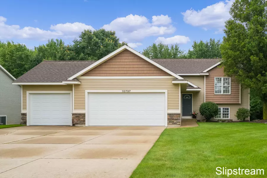 10797 Lance Avenue, Allendale, MI 49401