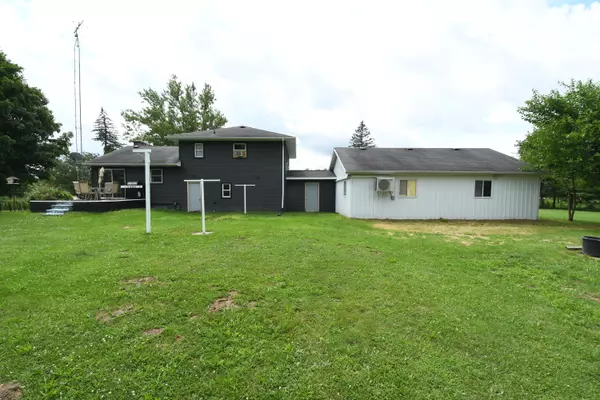 Paw Paw, MI 49079,35831 M 40
