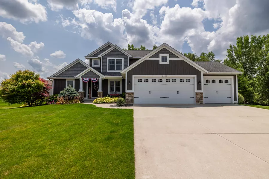 2480 Cedar West Drive, Jenison, MI 49428