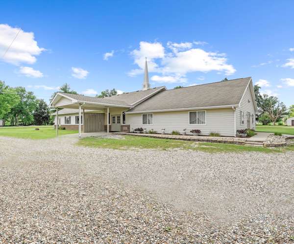 295 N Ray Quincy Road, Quincy, MI 49082