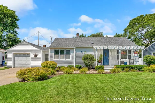 615 Summer Street, Spring Lake, MI 49456