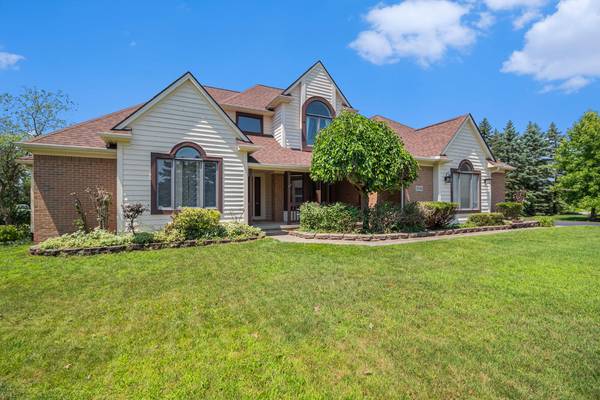 Ann Arbor, MI 48108,1716 Bent Pine Court