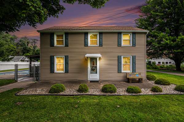 1824 Sunside Byway, Niles, MI 49120