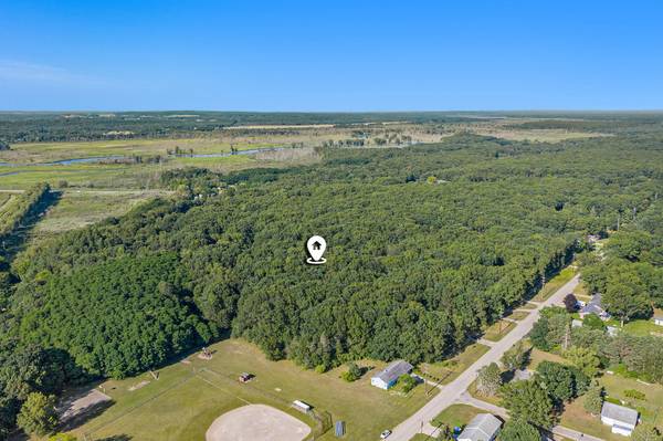 15 Acres Wall Street, Eastlake, MI 49626