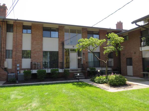 500 Ford Street #D5, Plymouth, MI 48170