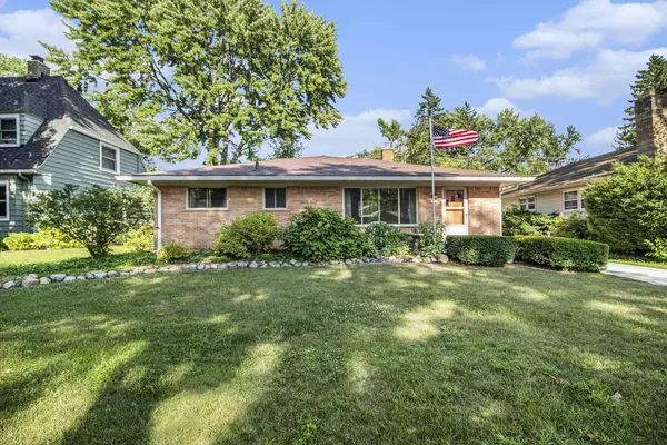 261 Gralake Avenue, Ann Arbor, MI 48103