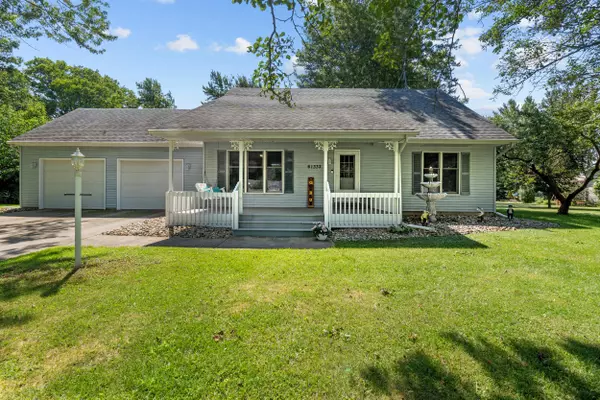 61332 Mary Lou Lane, Cassopolis, MI 49031