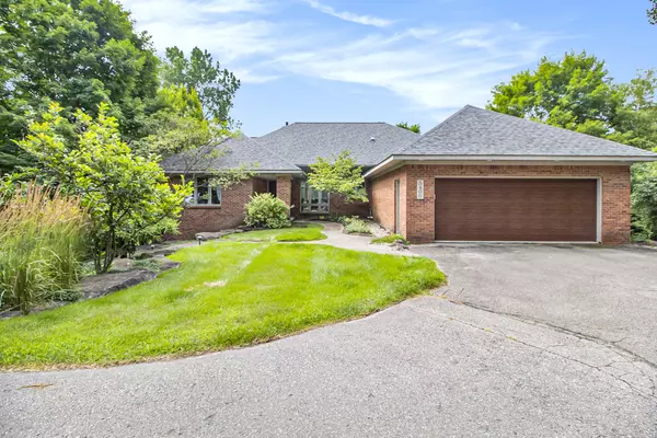 5406 Red Fox Run, Ann Arbor, MI 48105