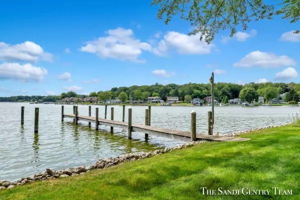 Spring Lake, MI 49456,17567 N Fruitport Road