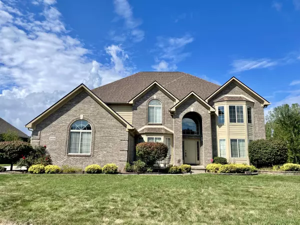 27038 Debiasi Drive, Brownstown, MI 48174