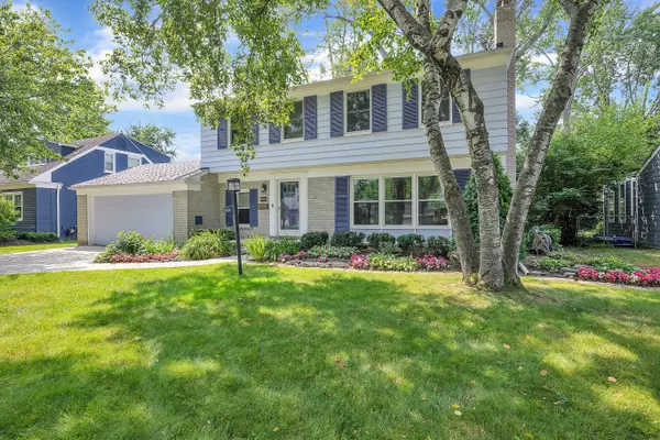 1035 Wakefield Street, Birmingham, MI 48009