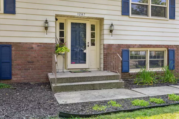 Grand Rapids, MI 49504,1287 Clover NW Crest