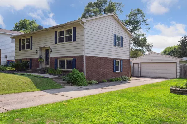 Grand Rapids, MI 49504,1287 Clover NW Crest