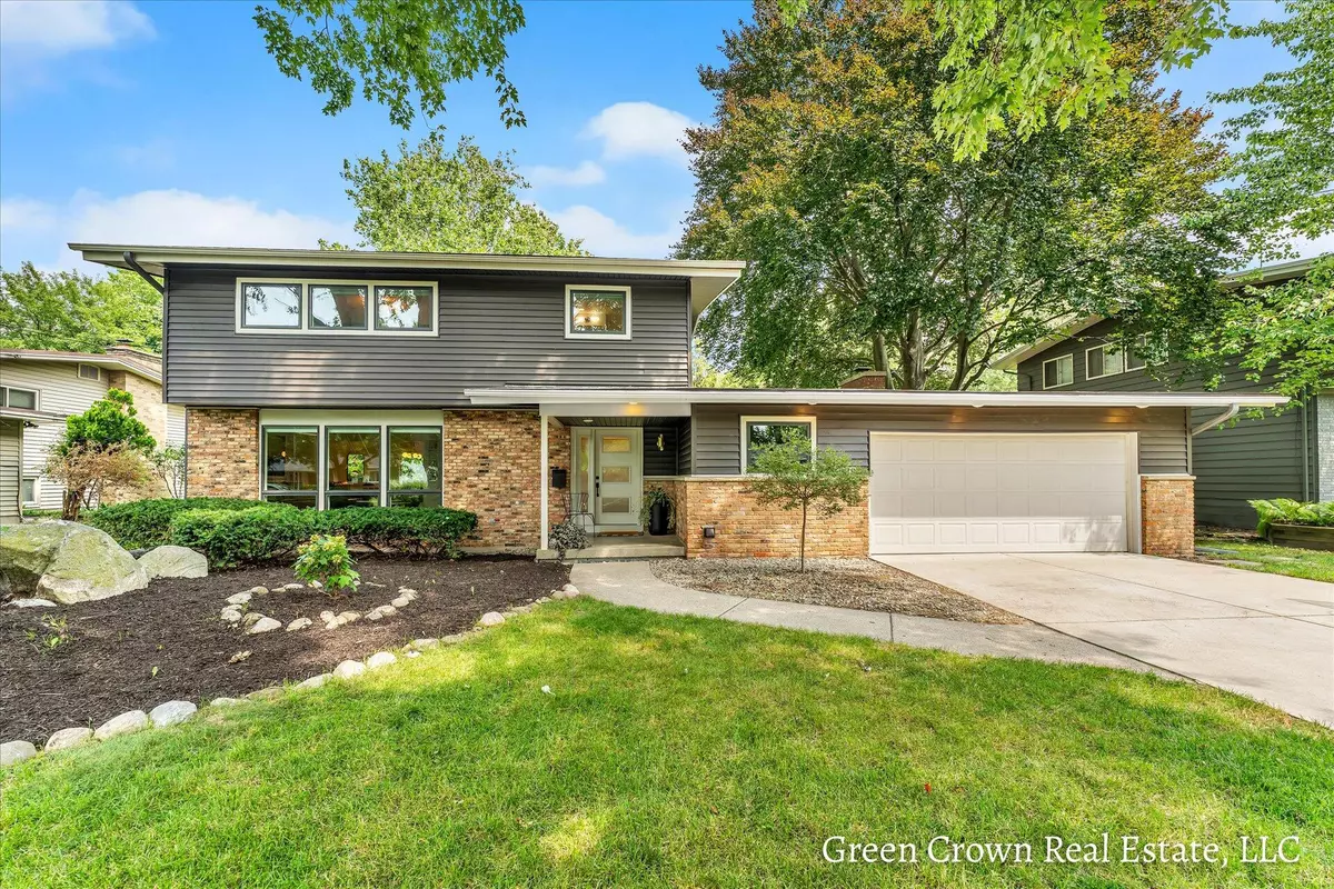 East Grand Rapids, MI 49506,1508 Laurel SE Avenue