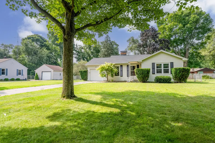 612 Montezuma Road, Benton Harbor, MI 49022