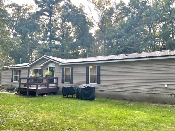 7916 E Lake Road, Twin Lake, MI 49457