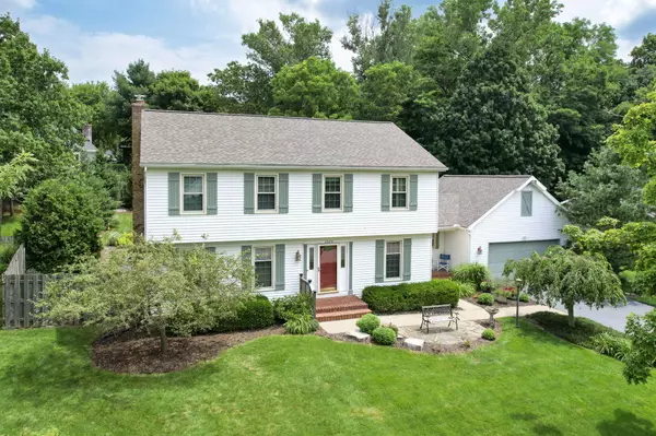 Ada, MI 49301,3570 Apple Hill SE Drive