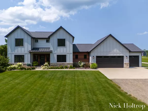 6441 64th Avenue, Hudsonville, MI 49426