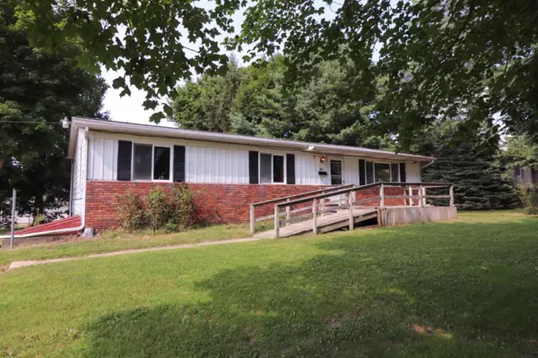 415 Adrian Street, Jonesville, MI 49250