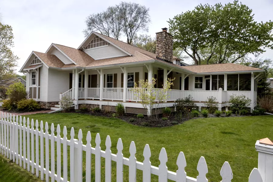 4183 Cottage Path, Stevensville, MI 49127