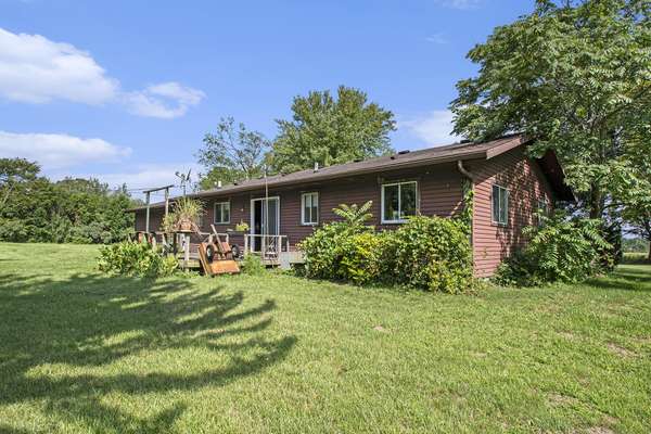 Three Oaks, MI 49128,7260 W East Road