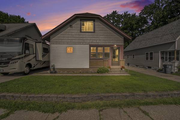 2323 Beverly SW Avenue, Wyoming, MI 49519