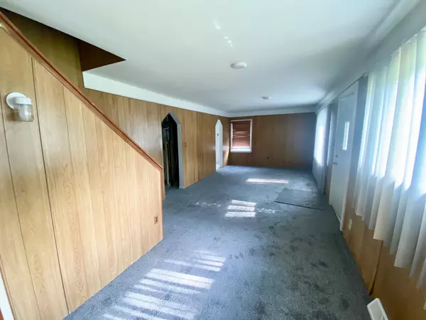 Farmington, MI 48336,21740 Jacksonville Street