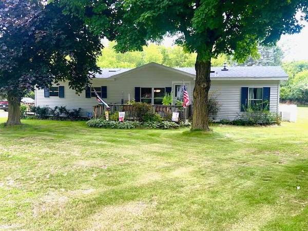 3590 N Hill N Dale Drive, Hart, MI 49420