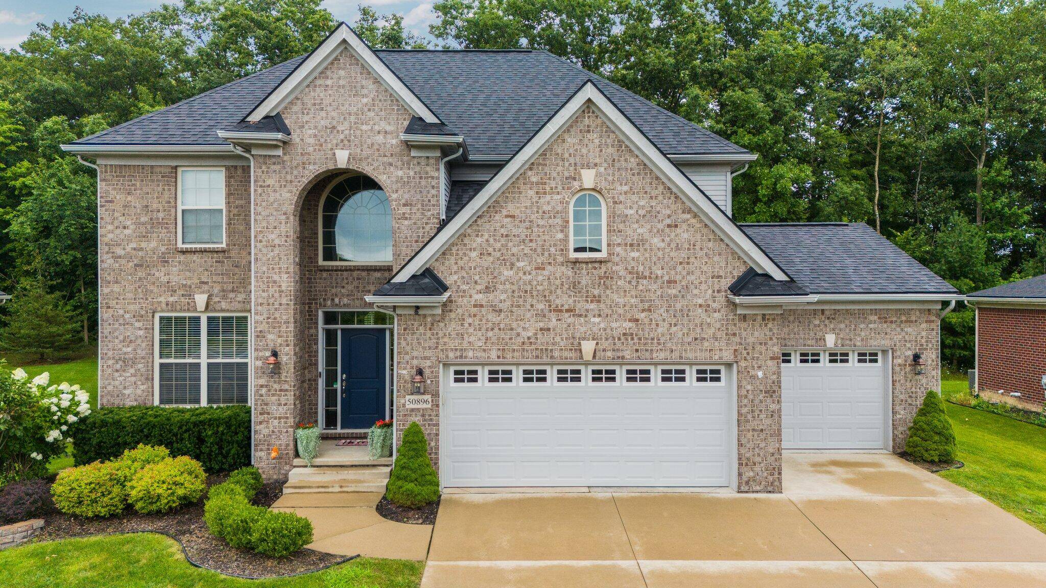 50896 Sevilla Circle, Novi, MI 48374