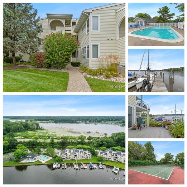 977 Lake Street #4, Saugatuck, MI 49453