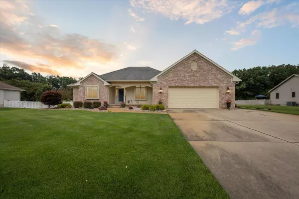 2545 Meadowbrook Lane,  Jackson,  MI 49201