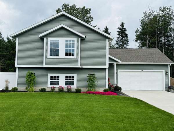 1153 Spruce Drive,  Whitehall,  MI 49461