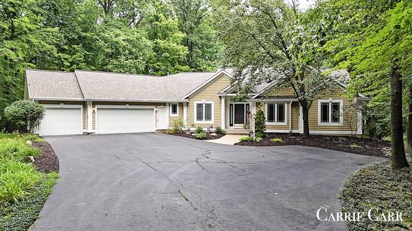 8485 Winterforest NE Drive, Rockford, MI 49341