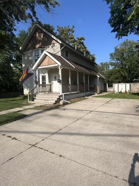 9112 Main Street, Whitmore Lake, MI 48189