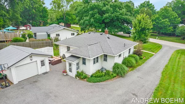 Coopersville, MI 49404,245 Lawton Lane