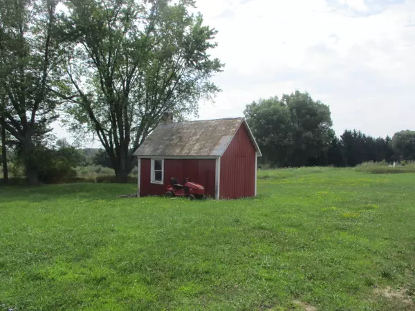 Six Lakes, MI 48886,9441 N Miles Road